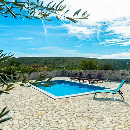 Dalmatian Irena Tatil Evi Bruska