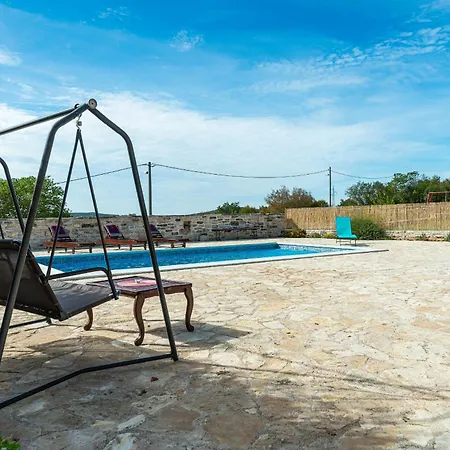Tatil Evi Dalmatian Irena Bruska