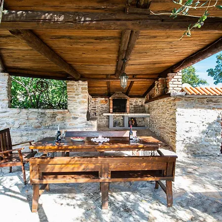 Tatil Evi Dalmatian Irena Bruska